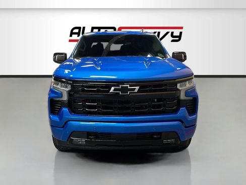 Used 2025 Chevrolet Silverado 1500 RST AWD/4WD image 2