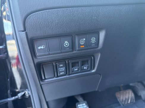 Used 2021 INFINITI QX80 Sensory w/ Cargo Package image 11