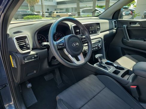 Used 2022 Kia Sportage LX FWD image 15
