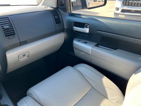 Used 2008 Toyota Tundra Limited image 11