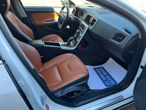 Used 2018 Volvo S60 T5 Inscription AWD/4WD image 22