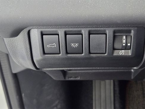 Certified 2025 Subaru Ascent Touring image 31