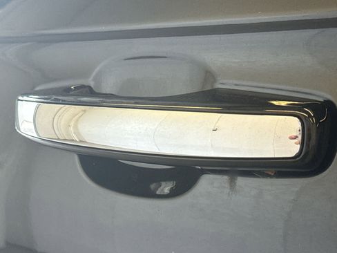 Used 2021 Ford Expedition Max Limited image 10