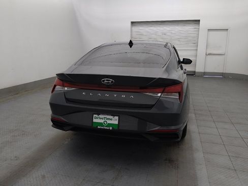 Used 2023 Hyundai Elantra SEL image 7