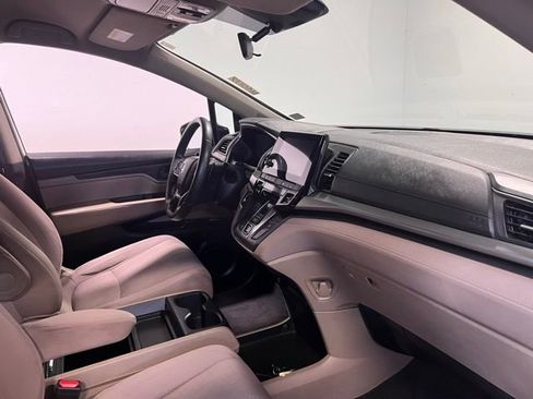 Used 2019 Honda Odyssey EX image 11