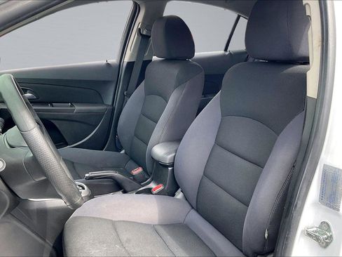 Used 2016 Chevrolet Cruze LT FWD image 26