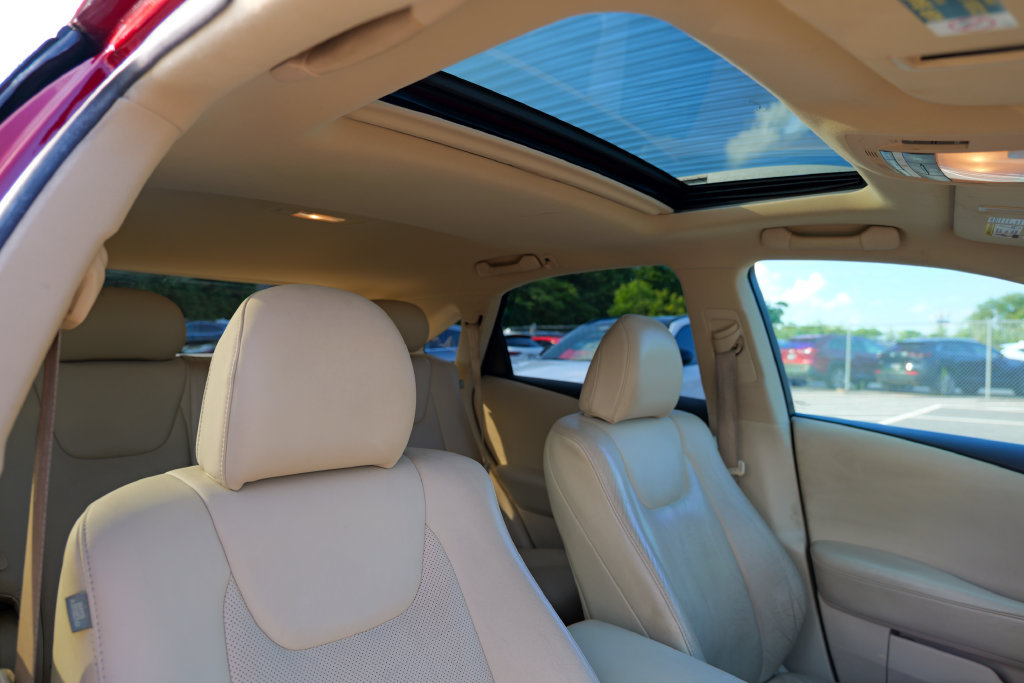 Used 2011 Lexus RX 350 AWD w/ Premium Pkg image 38