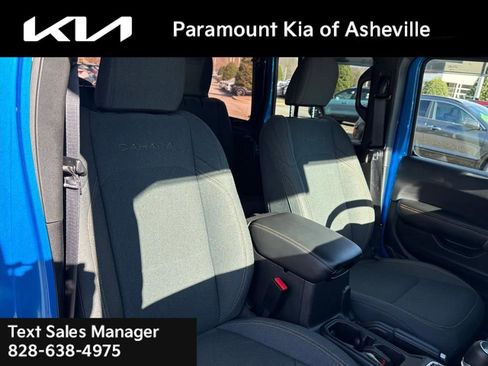 Used 2024 Jeep Wrangler Sahara image 18