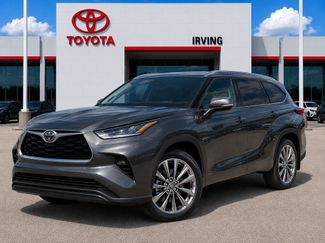 Used 2022 Toyota Highlander Limited AWD/4WD video 1