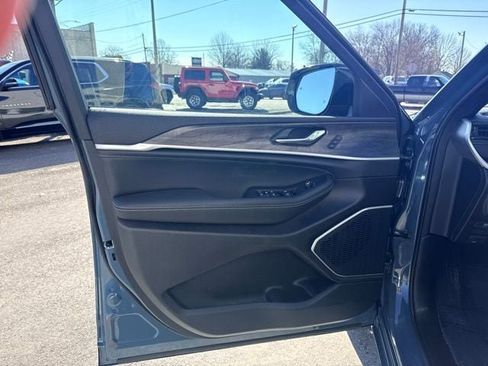 New 2026 Jeep Grand Cherokee L Limited AWD/4WD image 13