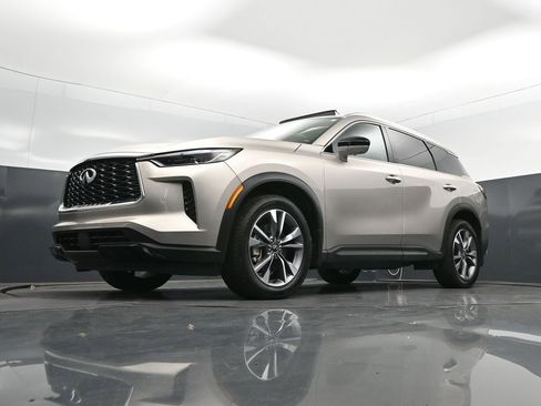 Used 2023 INFINITI QX60 Luxe w/ Cargo Package FWD image 40