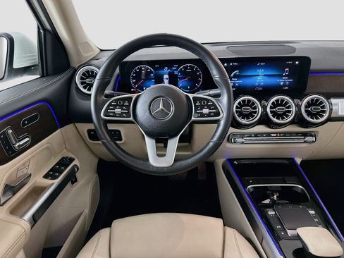 Certified 2022 Mercedes-Benz GLB 250 4MATIC image 27