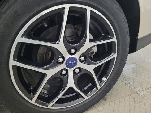 Used 2017 Ford Focus SEL w/ Cold Weather Package image 31