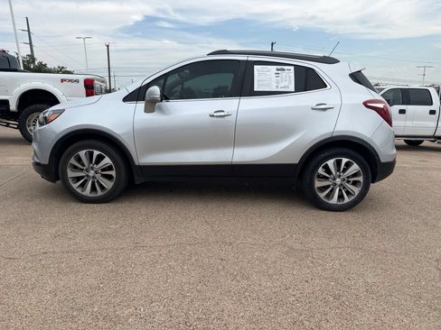 Used 2019 Buick Encore Preferred FWD image 4