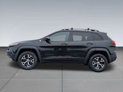 Used 2014 Jeep Cherokee Trailhawk w/ Comfort/Convenience Group image 3