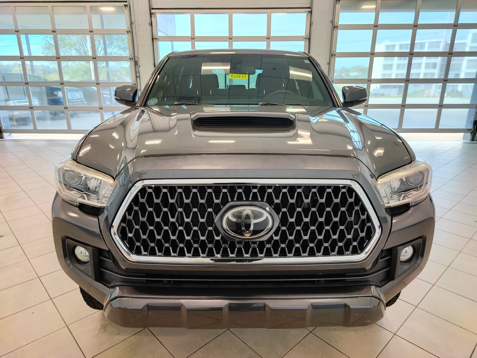 Used 2019 Toyota Tacoma TRD Sport AWD/4WD image 8