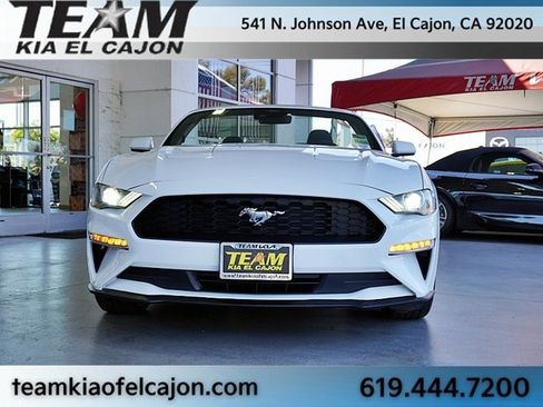 Used 2022 Ford Mustang Convertible image 4