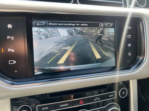 Used 2016 Land Rover Range Rover HSE AWD/4WD image 38