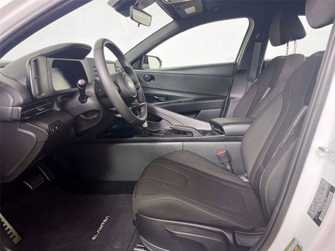 Used 2025 Hyundai Elantra Sport w/ Cargo Package FWD image 5