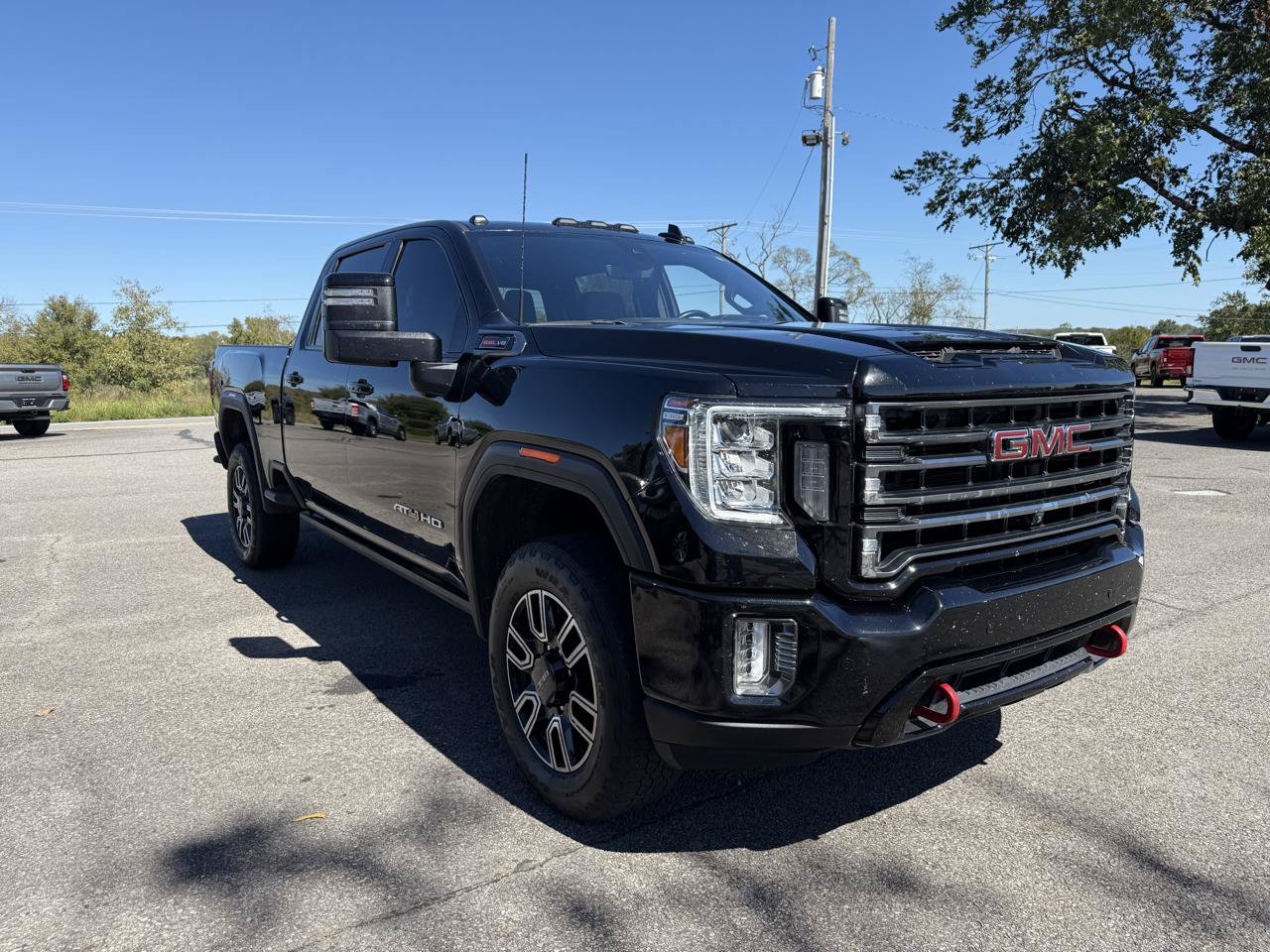 Used 2023 GMC Sierra 2500 AT4 w/ AT4 Premium Plus Package AWD/4WD image 3