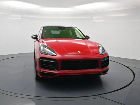 Used 2023 Porsche Cayenne GTS w/ Premium Package Plus image 33