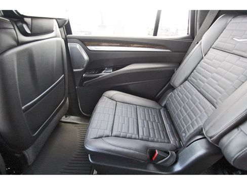 New 2026 Cadillac Escalade Platinum Sport w/ LPO, ONYX Package AWD/4WD image 12