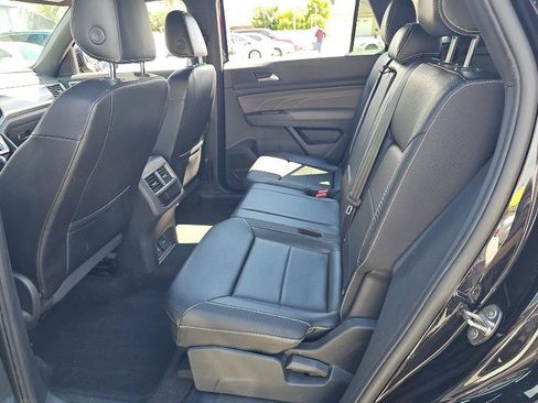 Used 2022 Volkswagen Atlas Cross Sport SEL AWD/4WD image 8