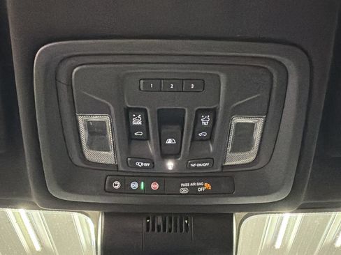 Used 2026 GMC Sierra 2500 AT4X w/ LPO, Black Badging Package AWD/4WD image 36