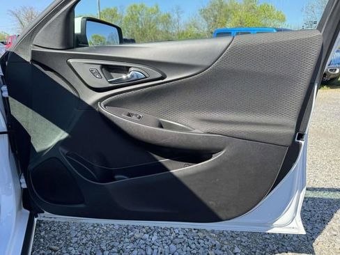 Used 2024 Chevrolet Malibu LT image 15