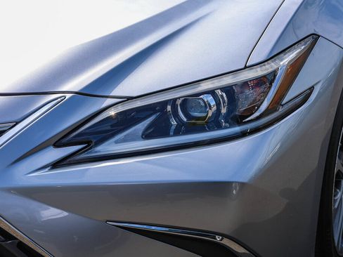 Used 2025 Lexus ES 350 FWD image 21