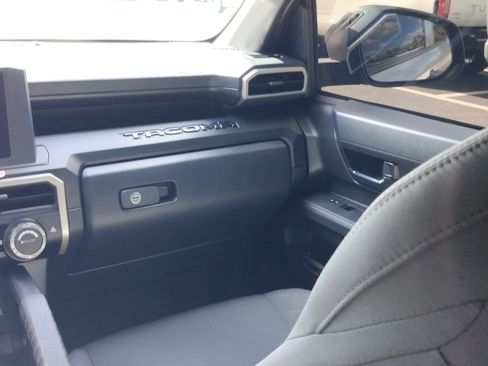 Used 2024 Toyota Tacoma SR image 16