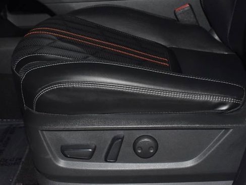 Used 2025 Nissan Armada PRO-4X image 13