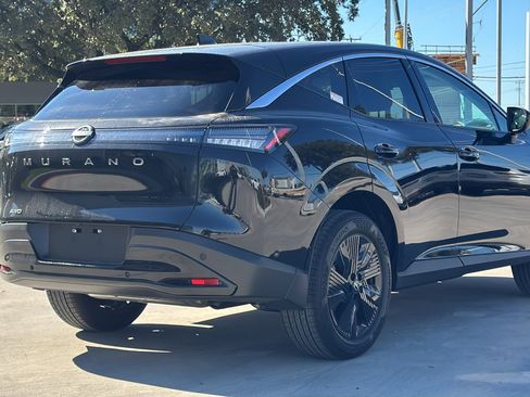 Used 2025 Nissan Murano SV image 7
