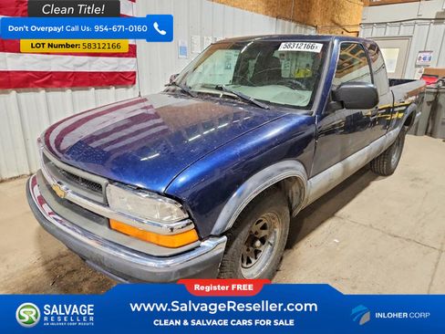 Used 2000 Chevrolet S10 Pickup LS w/ Preferred Equipment Group RWD image 1