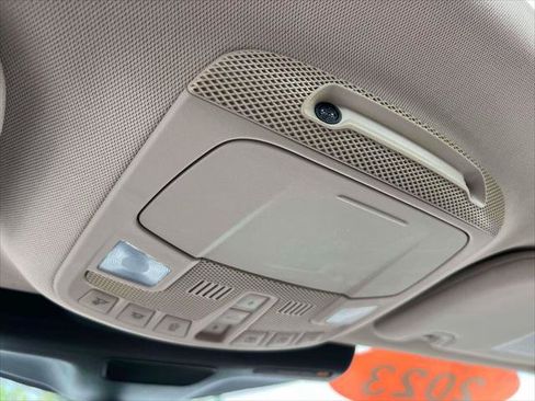 Used 2023 Lincoln Nautilus Reserve AWD/4WD image 35