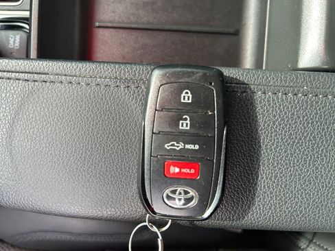 Used 2022 Toyota Tundra Limited w/ TRD Off-Road Package AWD/4WD image 31