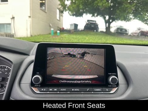 Used 2025 Nissan Rogue SV w/ SV Premium Package FWD image 19