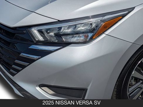 Used 2025 Nissan Versa SV FWD image 10