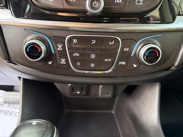 Used 2018 Chevrolet Traverse LT FWD image 20