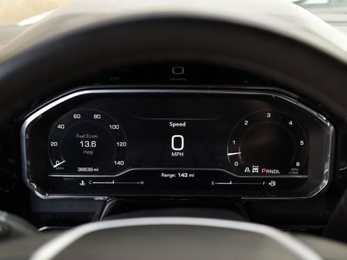 Used 2025 GMC Sierra 1500 SLT image 12