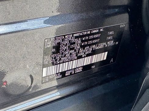Used 2024 Toyota RAV4 XLE FWD image 15