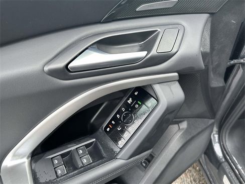 Certified 2025 Audi Q5 Premium Plus w/ Premium Plus image 19