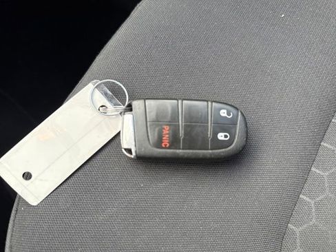 Used 2018 Jeep Compass Sport image 28