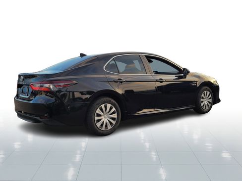 Certified 2023 Toyota Camry LE image 6