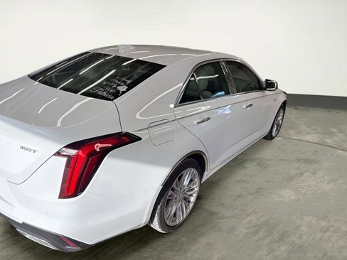Used 2025 Cadillac CT4 Premium Luxury image 4