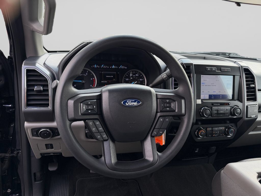 Certified 2022 Ford F350 XLT RWD image 11