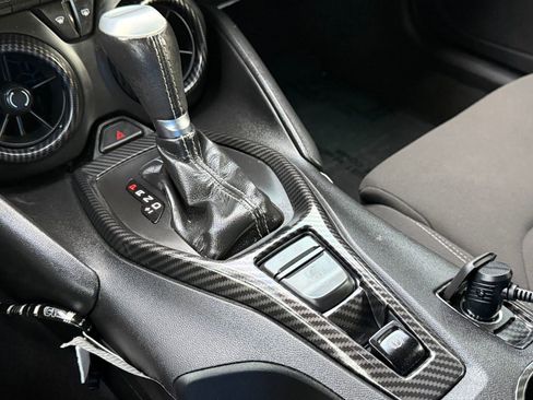 Used 2020 Chevrolet Camaro LT RWD image 33