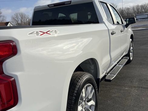 Used 2021 Chevrolet Silverado 1500 Custom image 10