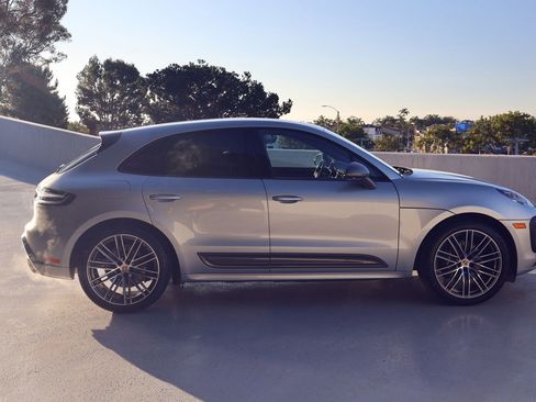 New 2026 Porsche Macan image 8