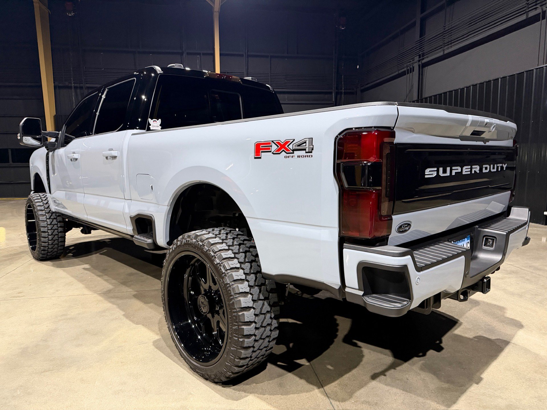 Used 2026 Ford F250 Platinum AWD/4WD image 6